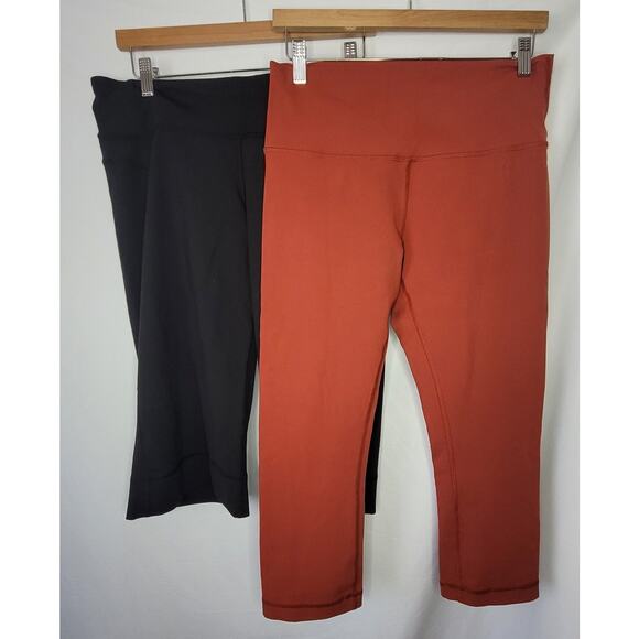 Lululemon- Women's 2 piece bundle- Cropped pants and shorts- size 10 - Picture 1 of 10